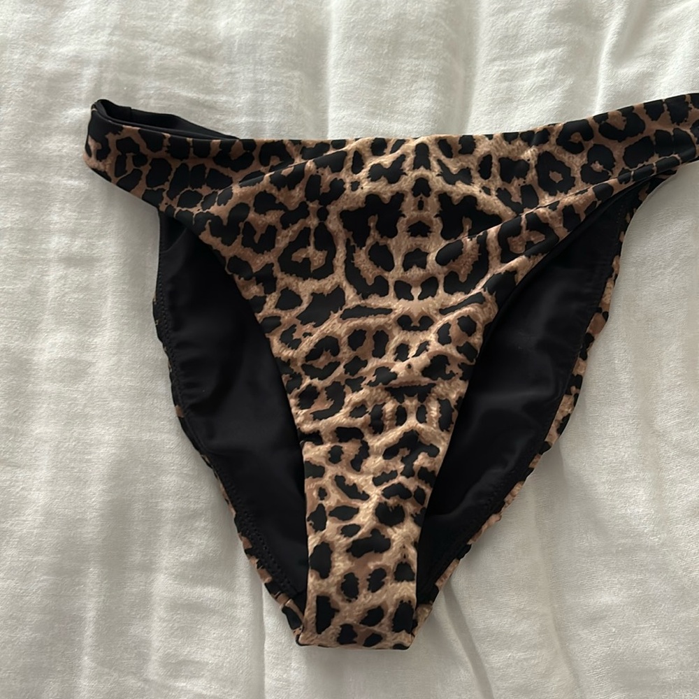 Veronica beard bikini bottom size S - top listed separately